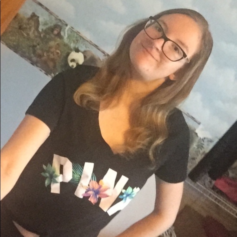 Meet your Posher, Amaya